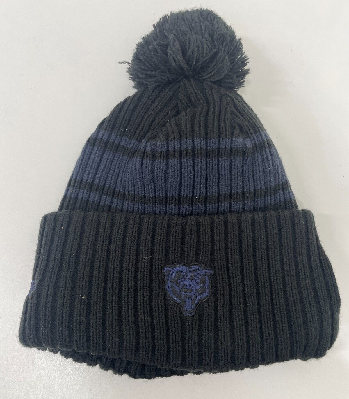 Chicago Bears NFL Mens OSFM 2022 Sideline Cuffed Pom Knit Beanie Hat Black