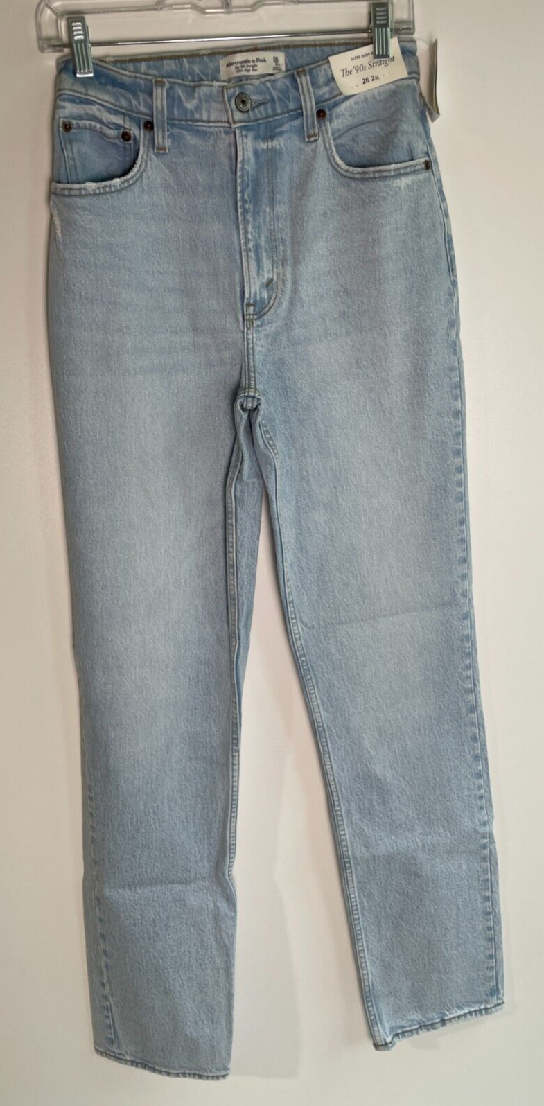 Abercrombie & Fitch Women's 26/2XL Ultra High Rise 90s Straight Jean Light Wash