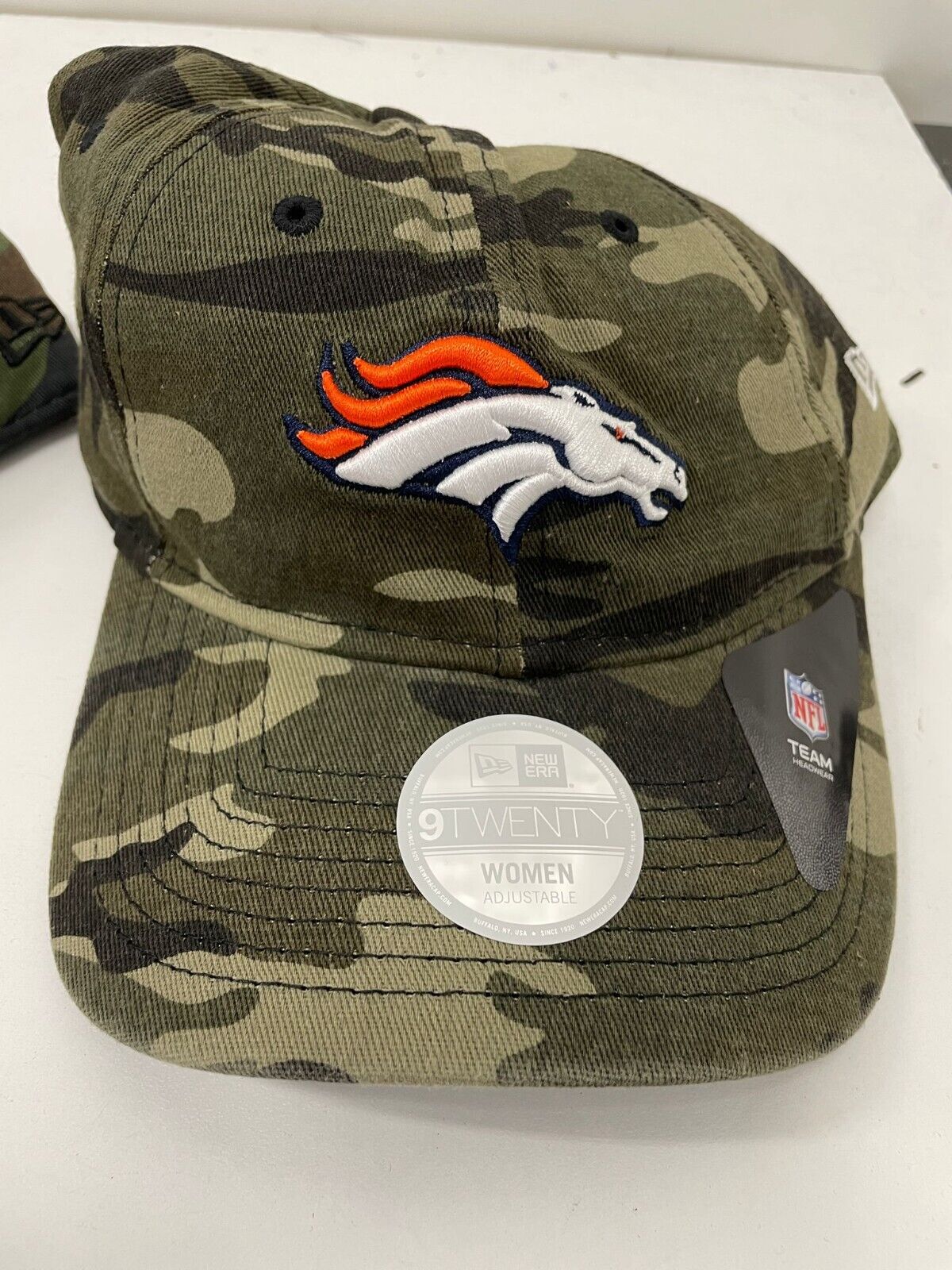 Denver Bronces Lot of 2 His & Hers Mens Womens Core Classic Camo Hat Cap NFL