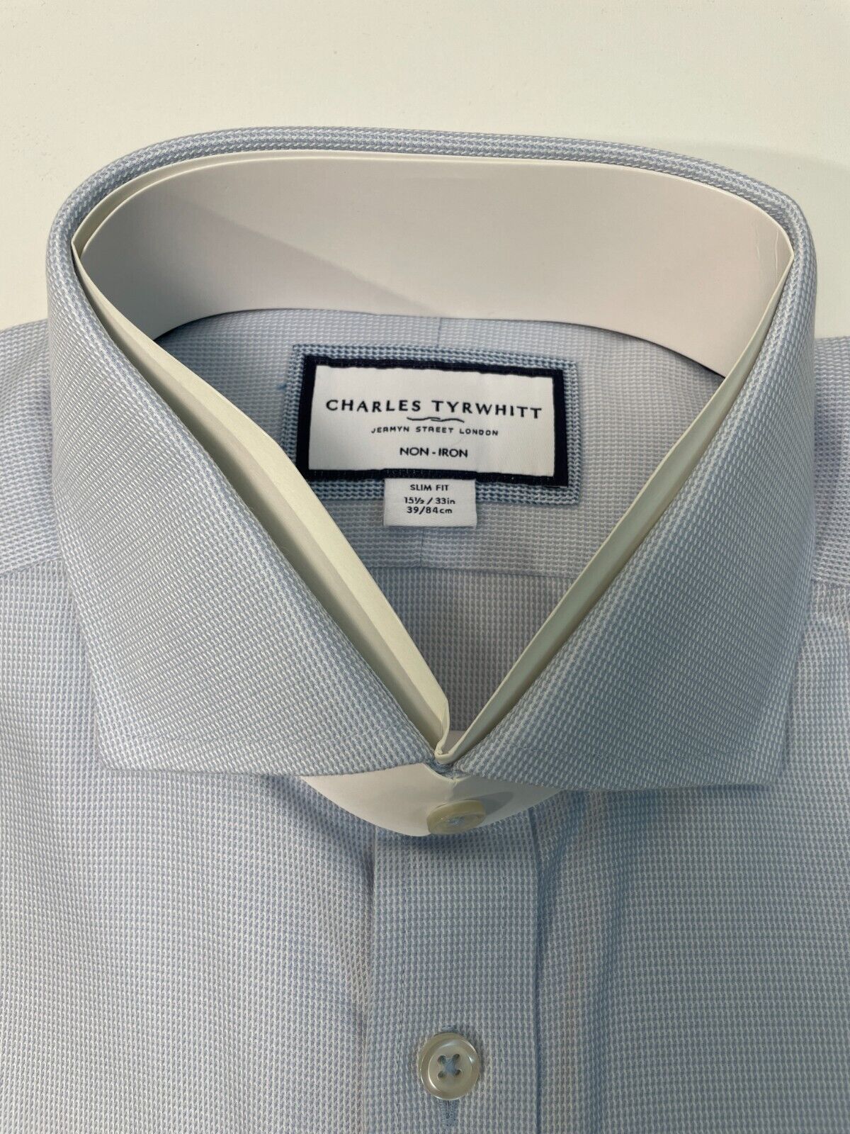 Charles Tyrwhitt Mens 15.5/33 Cutaway Collar Non-Iron Clifton Weave Shirt Blue
