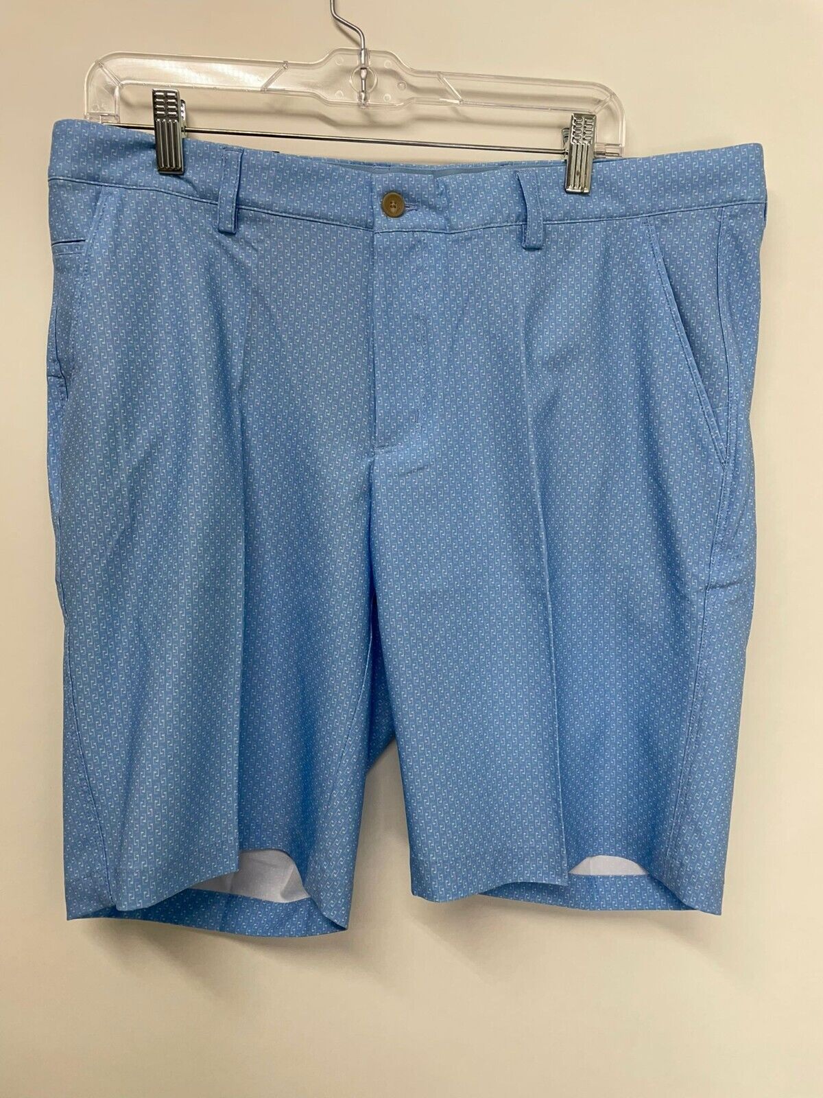 Greg Norman Men 36 Microlux Hybrid Golf Shorts Blue Flag Print Coastal Blue ML75