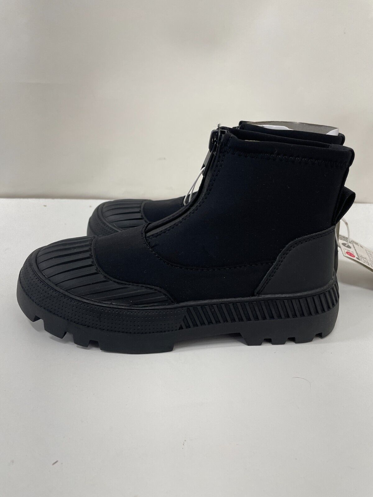 Zara Kids 13.5 Ankle Boots with Track Sole & Zip Black Lightweight 2100-030