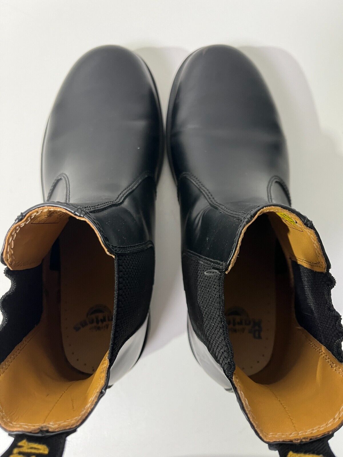 Dr. Martens Size M10/W11 2976 Smooth Leather Chelsea Boot Black Unisex 11853001