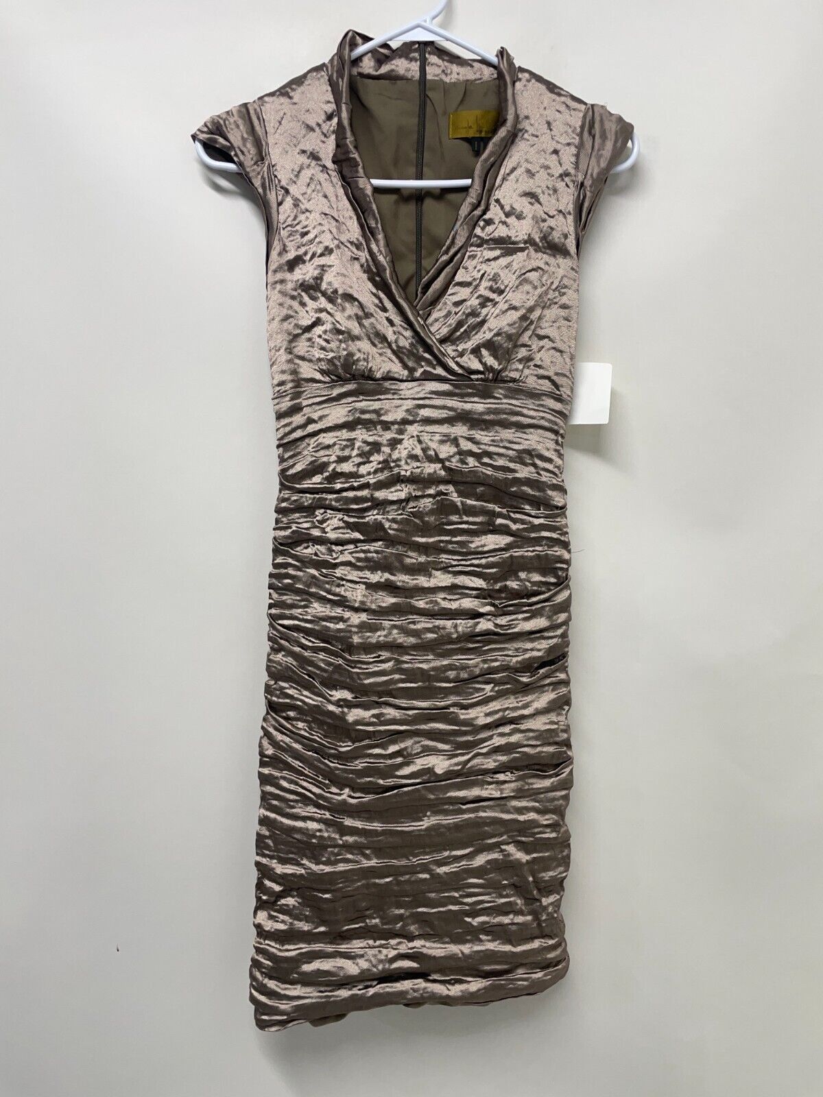 Nicole Miller Women's 2 Metallic Sheath Crinkle Dress Champagne Cocktail Mini