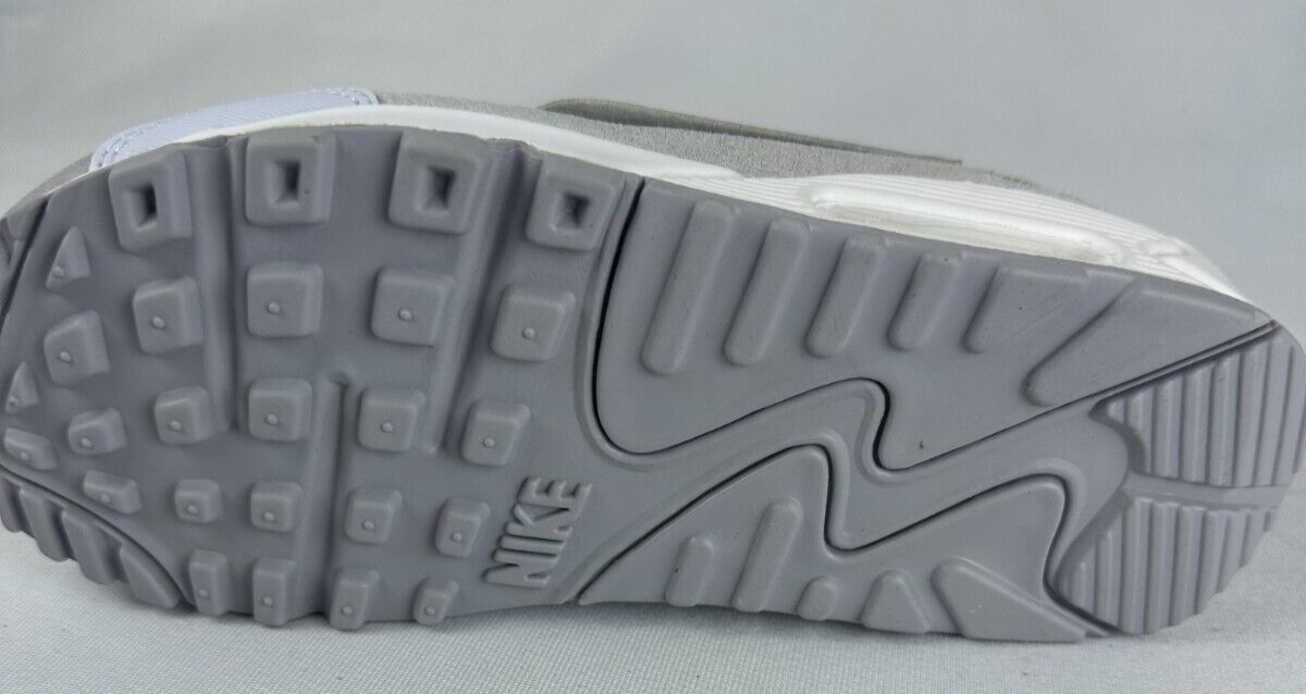 Nike Air Max 90 Futura Summit White Pure Platinum DM9922-103 - SoleSnk