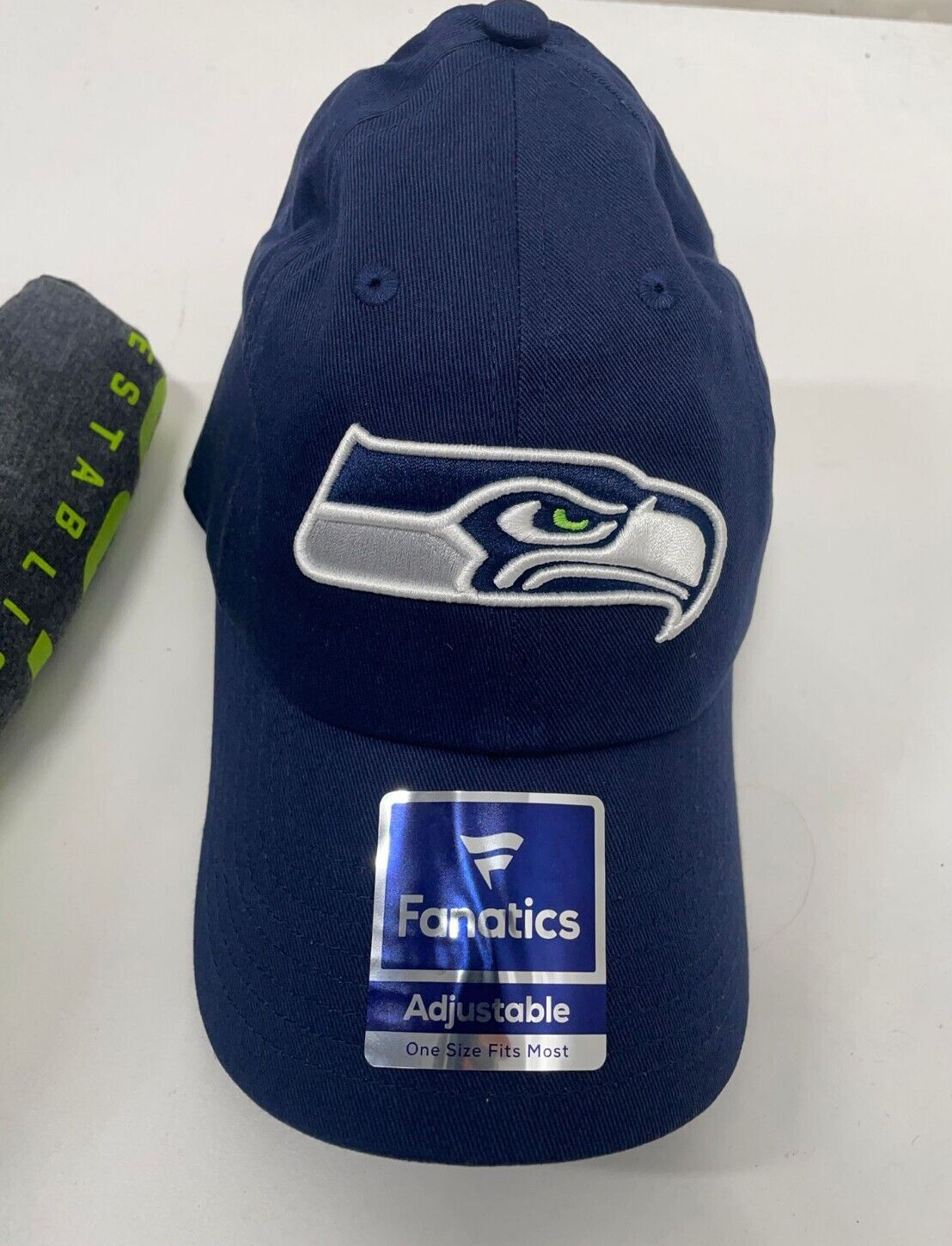 Seattle Seahawks Mens 5XL Holiday Bundle Fanatics NFL Hat & T Shirt