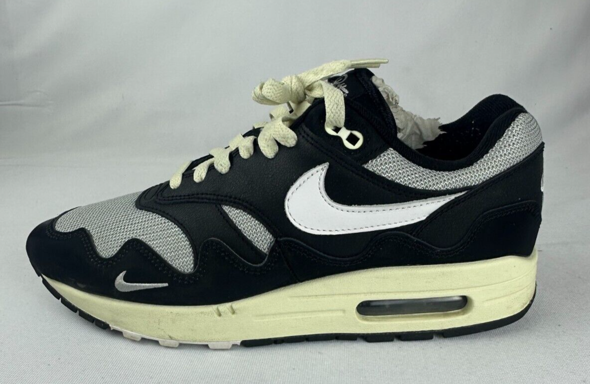 Air max 9 2025 essential black and white