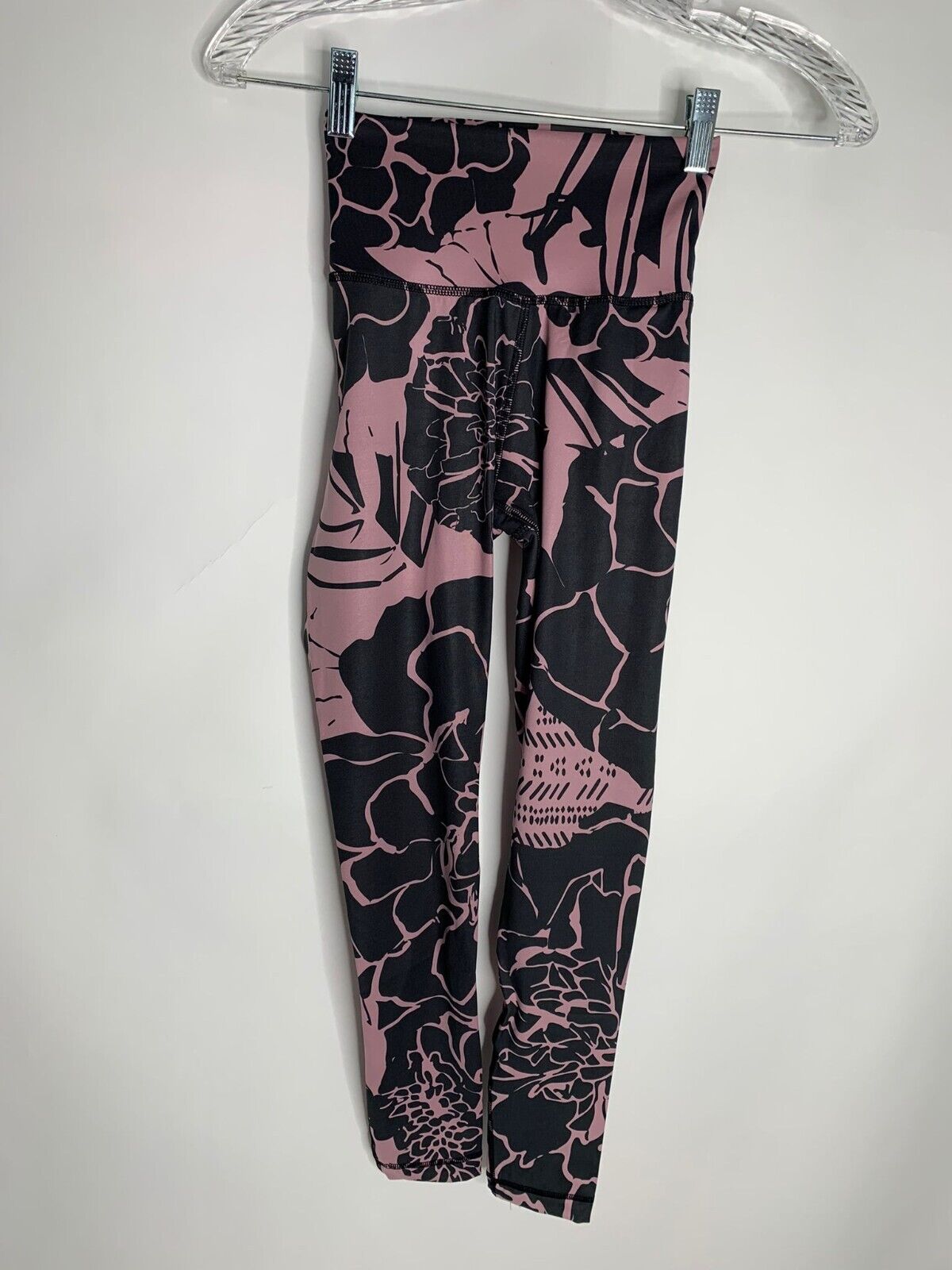 adidas Womens XS HD4459 Optime Superher Training Tight Flower Mauve Legging Yoga