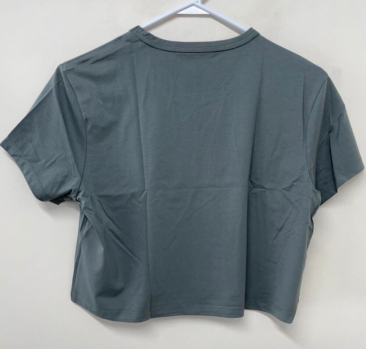 Cuts Women's S Almost Friday Tee Cropped Sage Classic Crew Top Shirt WT10205N