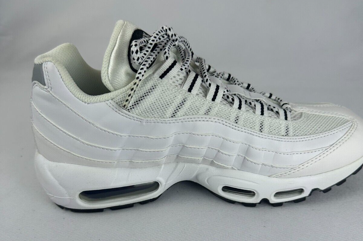 Nike Mens 7.5 Air Max 95 'White/Black' Running Shoes Sneakers 609048-109