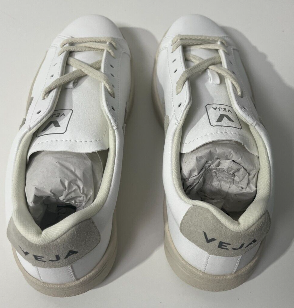 Veja Women's 8 URCA CWL Organic Cotton Casual Lace Up Sneaker White UC0703134A