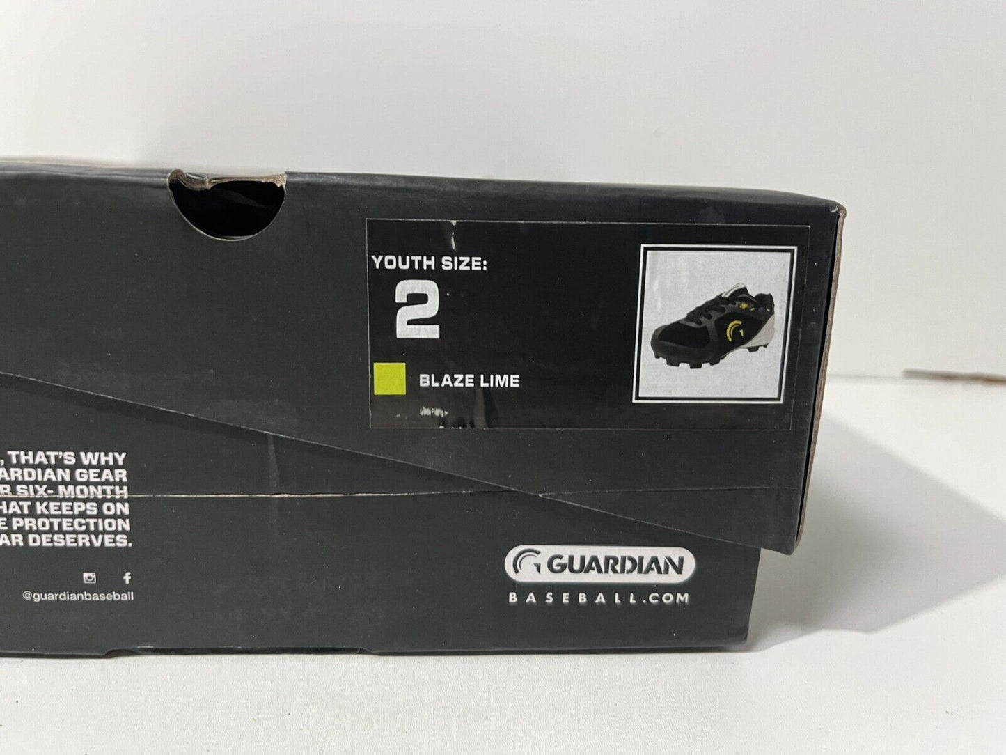 Guardian Youth Size 2 Blaze Lime Lace Up Low Top Baseball & Softball Cleat Black