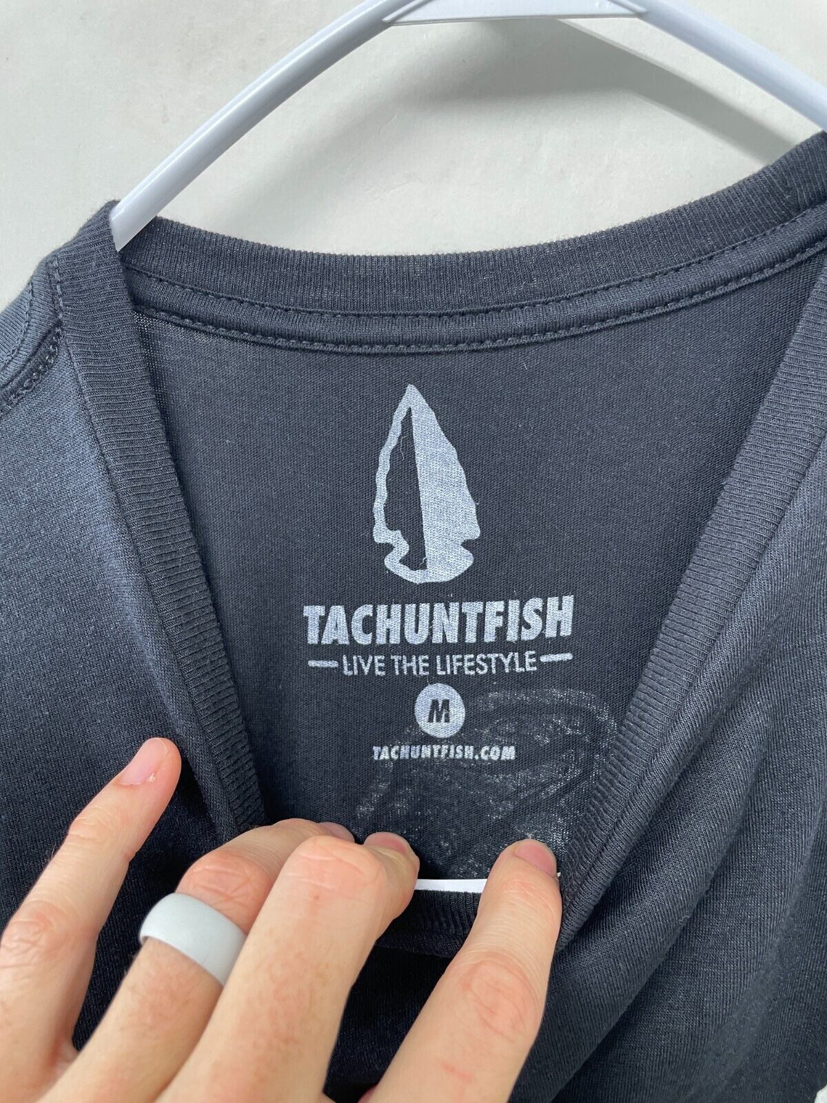 Tachunt Fish Men's M Beheaded Tee Navy Blue Medusa Tri Blend Material Casual NEW