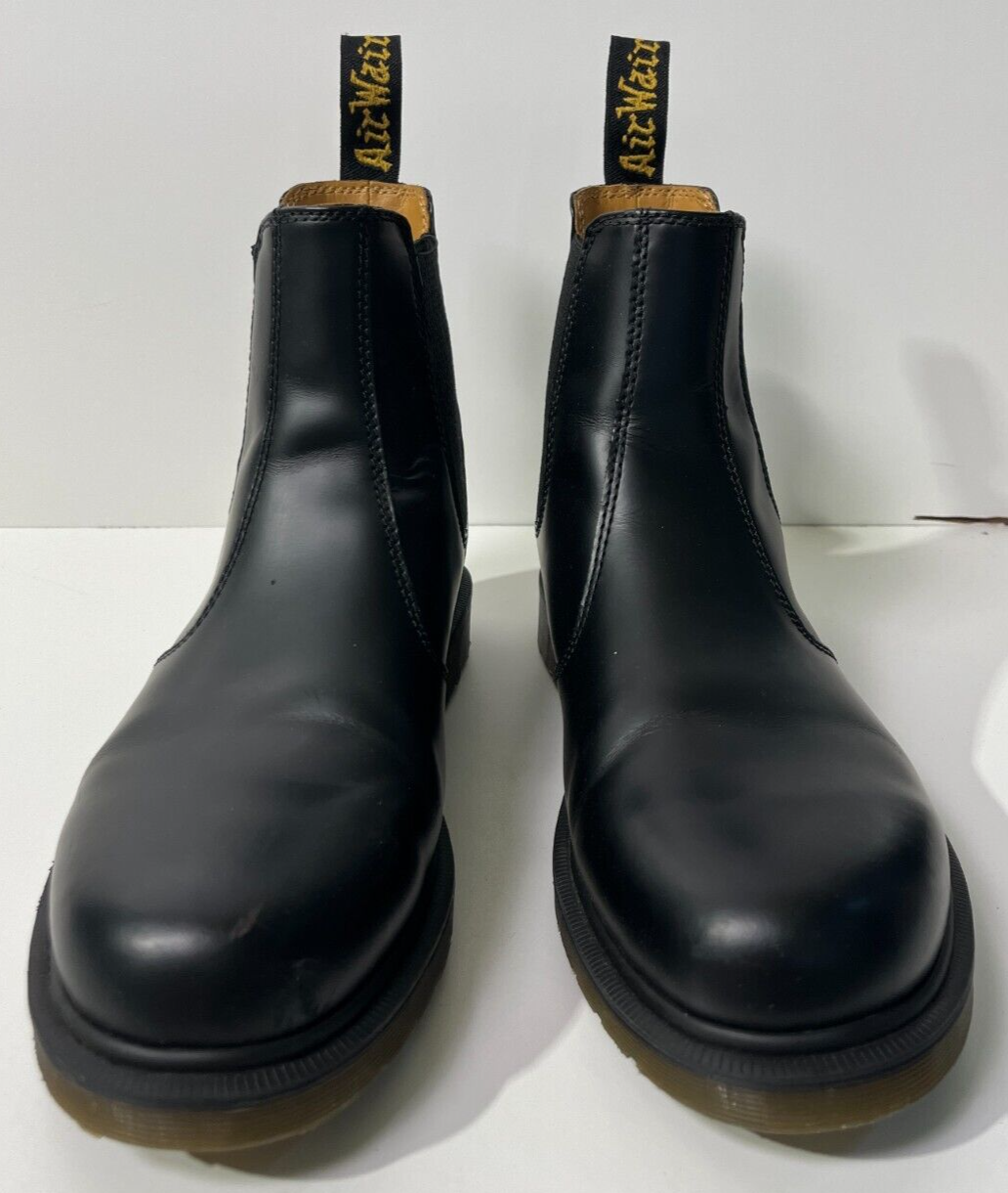 Dr. Martens Size M10/W11 2976 Smooth Leather Chelsea Boot Black Unisex 11853001