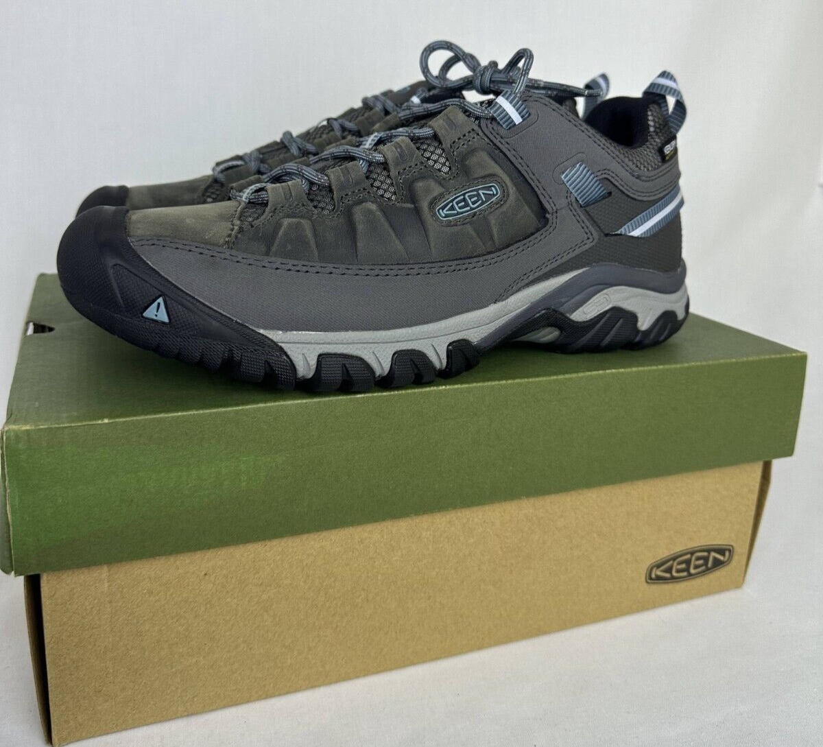 Keen Mens 10.5 Targhee III Waterproof Hiking Boots Magnet/Atlantic Blue 1023038