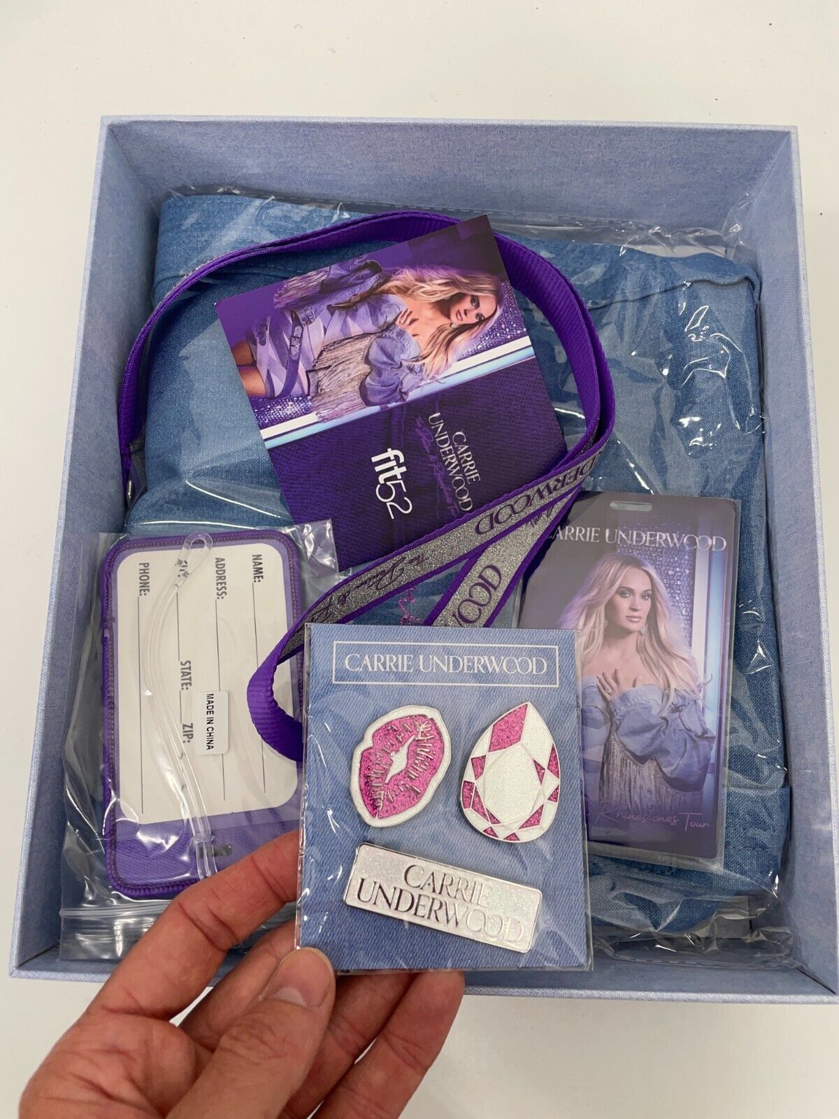 Carrie Underwood Denim And Rhinestones Tour VIP Package Gift Box Set Country